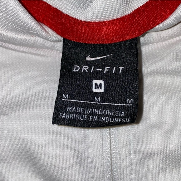 Nike 1/4 Zip Pullover - Picture 3 of 3